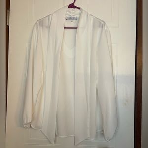 NWT Kasper whit v neck blouse with tie front